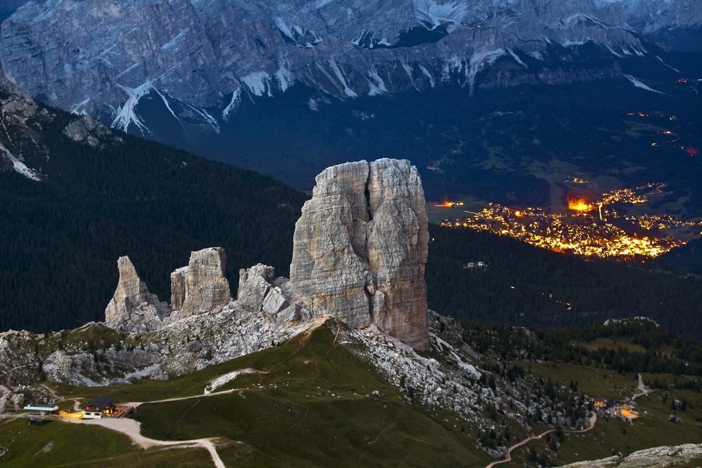 Casa Marmorata Cortina dʼAmpezzo Exterior foto